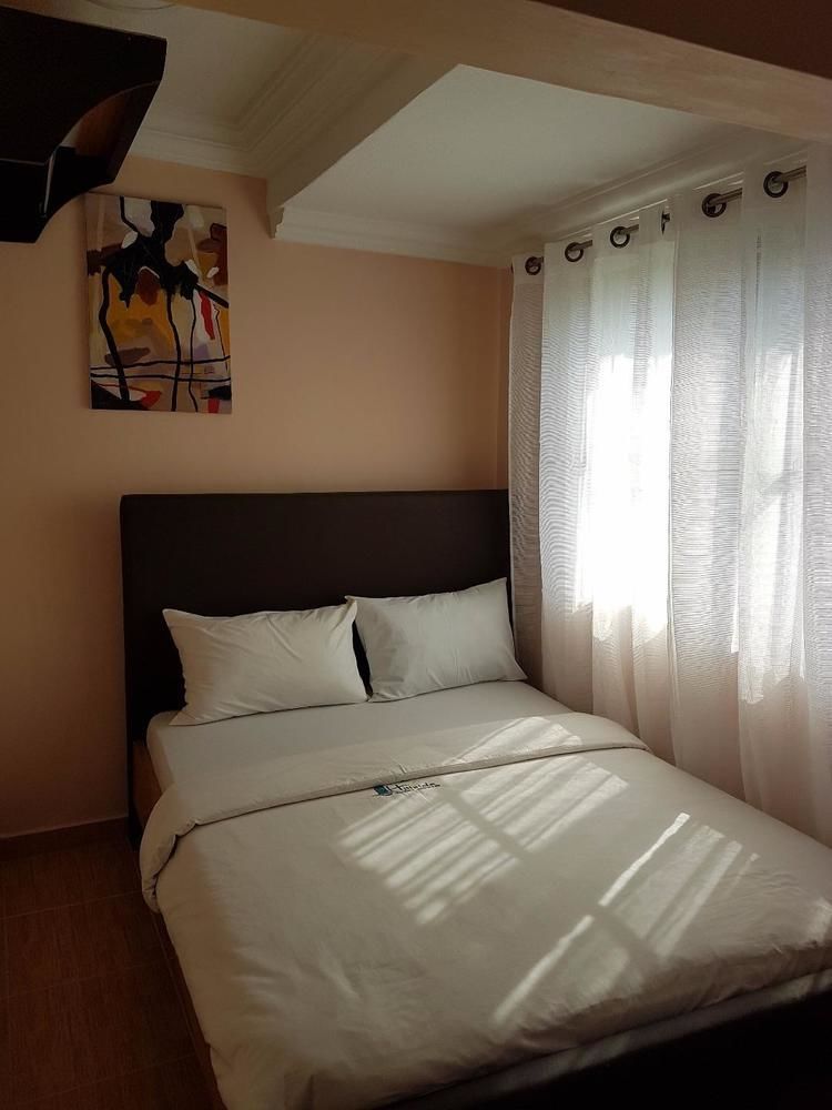 Hillside Gardens Ltd Hotel ลากอส ภายนอก รูปภาพ